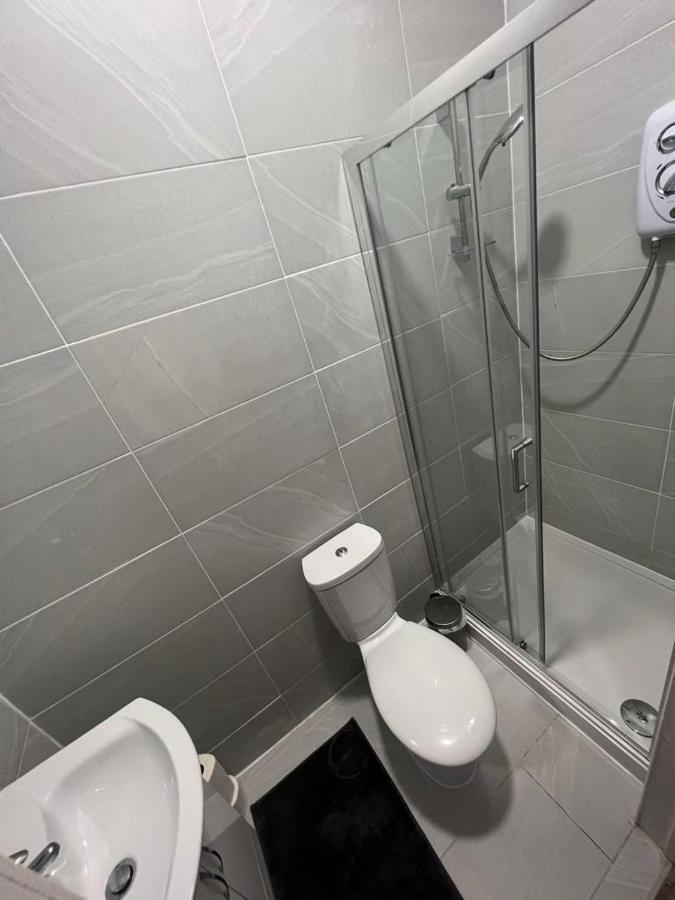 Private Self Contained Studio In The Heart Of Golders Apartamento